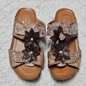 Women's Floral Sandals - Brown